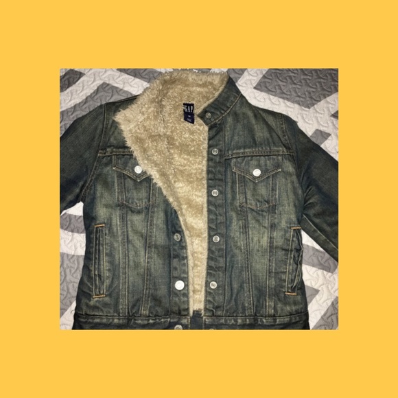 🥏 DENIM JACKET🥏 - Picture 4 of 4